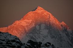 Gokyo Ri 07-3 Makalu Close Up From Gokyo Ri At Sunset